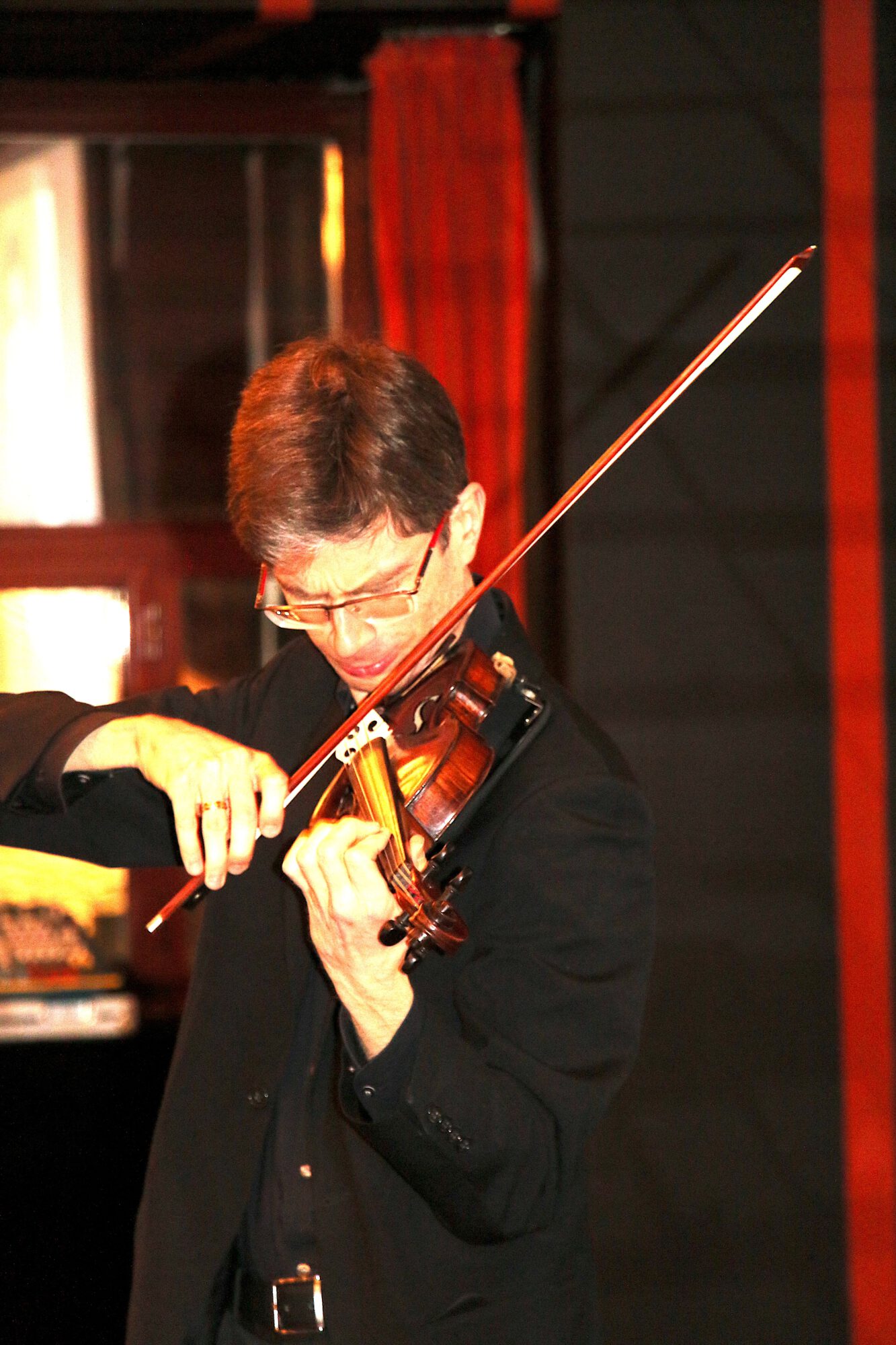 Lara Morris Jawne Salon Köln